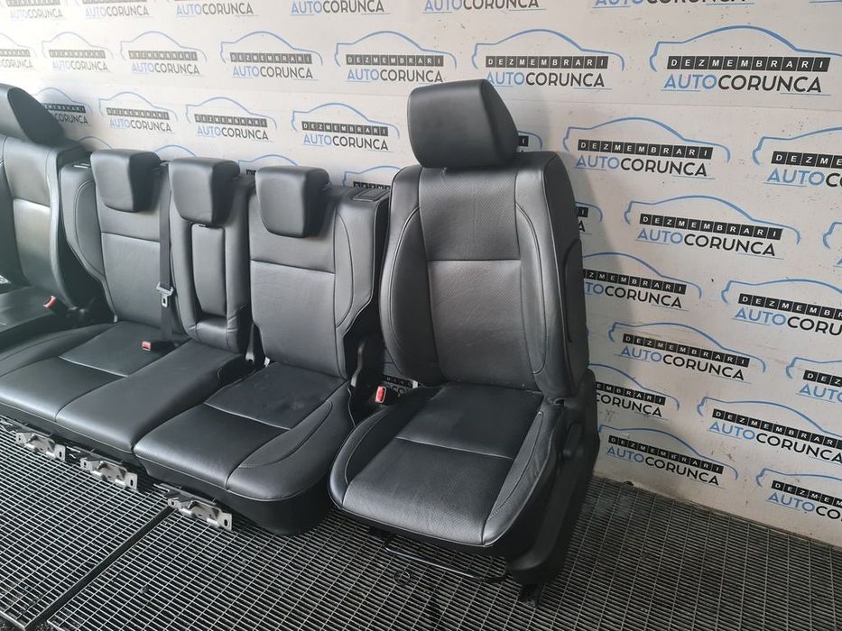 Interior complet Suzuki Grand Vitara 2012 - 2015 SUV 4 Usi (1367)