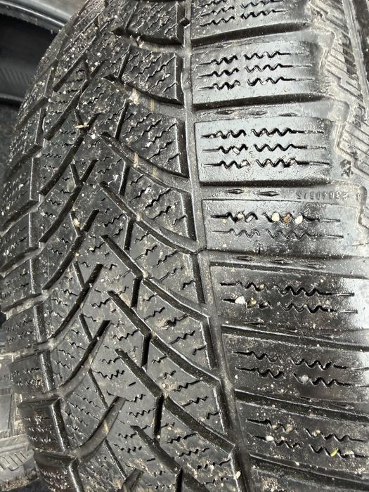 Anvelope iarna 215 55 17 skoda volkswagen audi