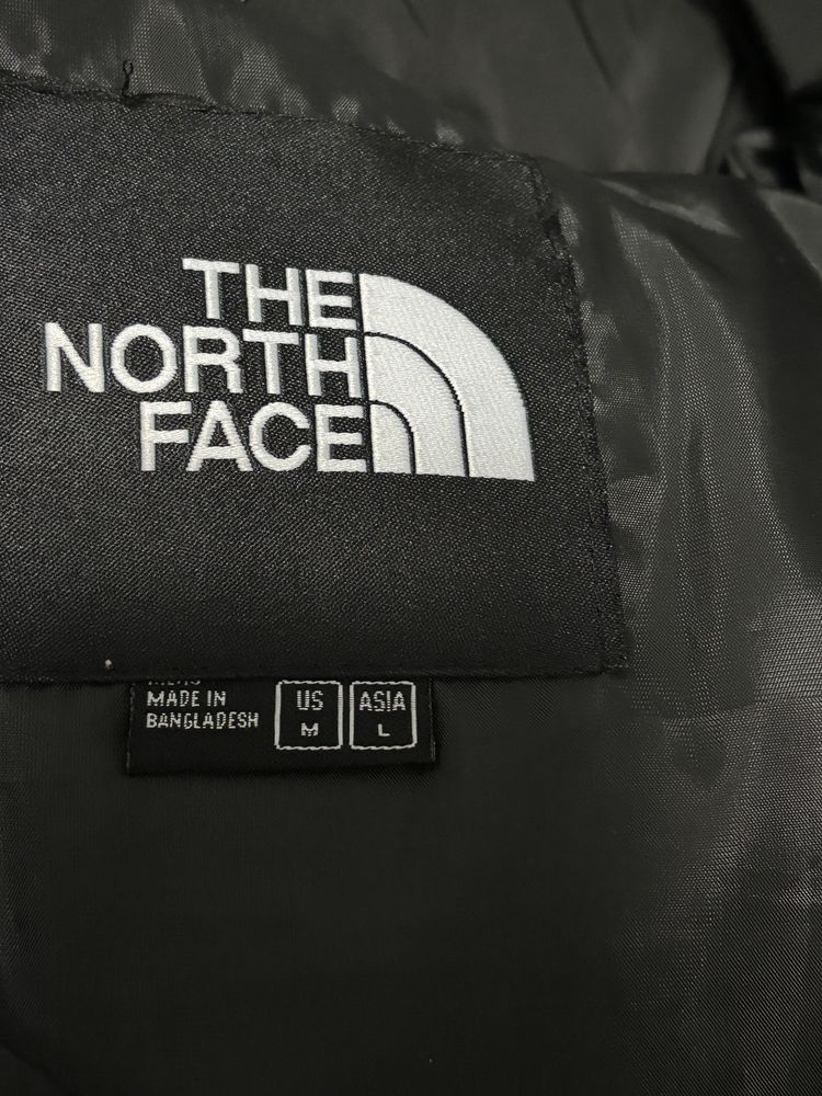 geaca The North Face 700 nuptse