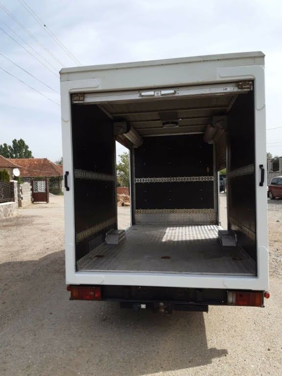 Transport marfă, mutări, debarasat. Autoutilitara 3.5tone