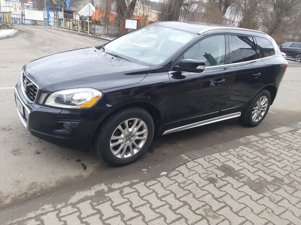 Volvo XC60 4x4 motorizare 2.4 diesel 210 cp an 2010