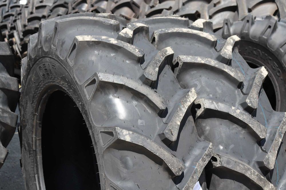 Anvelope Agricole 14.9-28 Ceat cu 8 ply noi pentru tractor U445