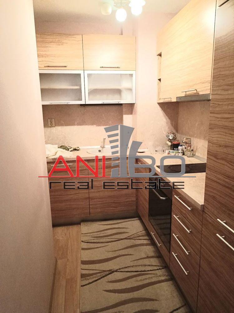 Продава се Двустаен апартамент в Варна, Център - 61 кв.м за 2704 €/кв.м - Снимка #1
