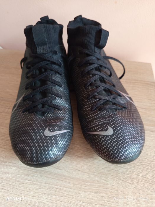 Детски футболни обувки Nike