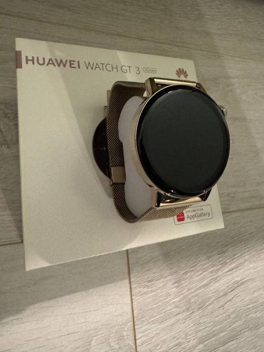 Smartwatch Huawei GT3 Gold-bratara Milanese