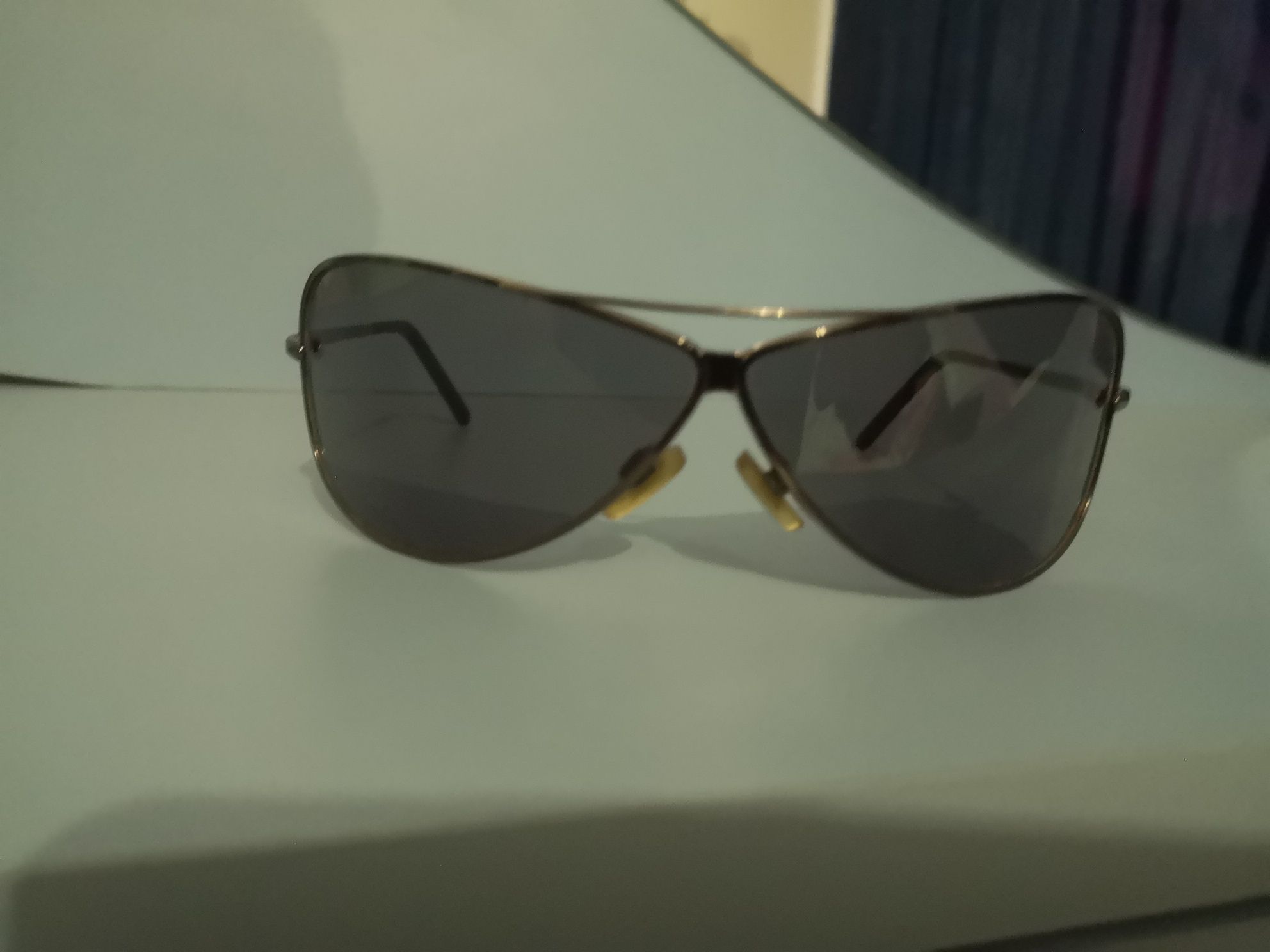 Маркови слънчеви очила Versus