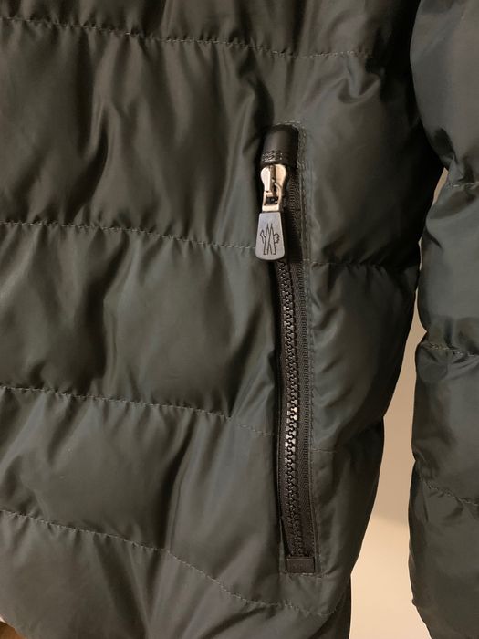 Geaca Moncler mărimea M- L