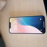 iPhone 13  culoare alb fara nici o zgârietură