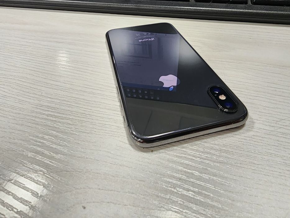 Iphone Xs LL/A Black 64GB Ideal Holati Srochna Toshkent