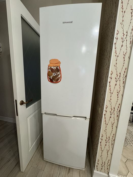 Отдам даром холодильник