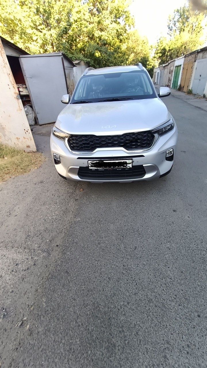 Kia sonet 3 poz 25 god aprel 2500 probeg