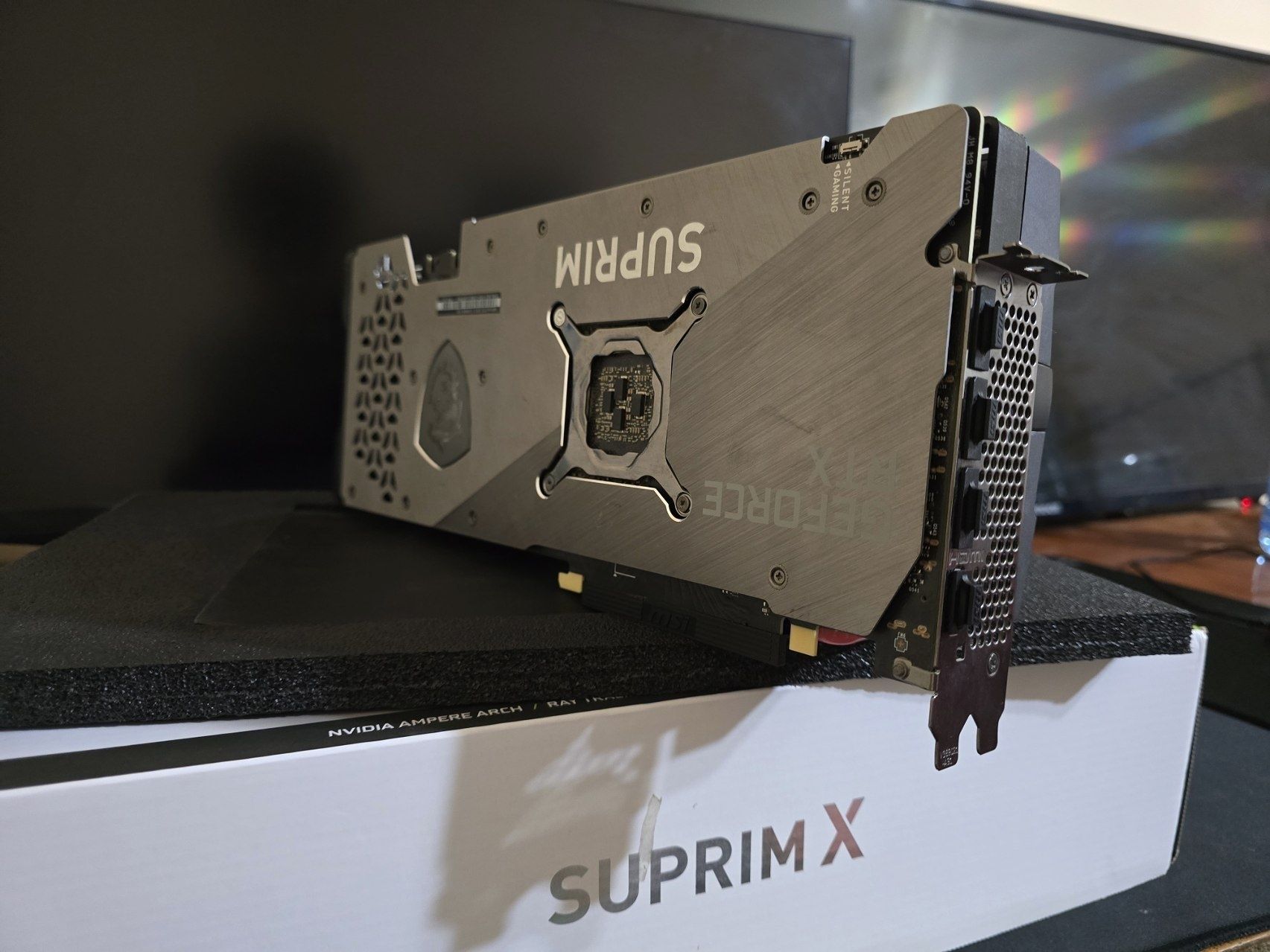 MSI SUPRIM X RTX 3070 TI 8GB top igrovoy videokarta