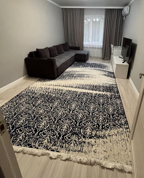 Продам ковер  в хорошем состоянии