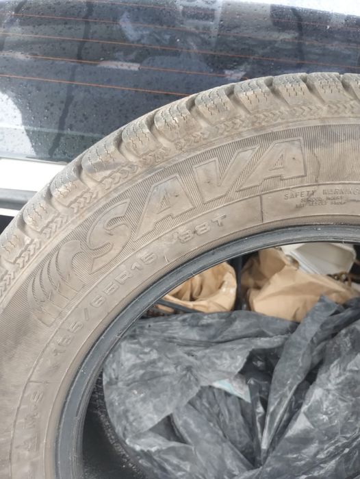 Set 4 anvelope de iarna 185 65 r 15