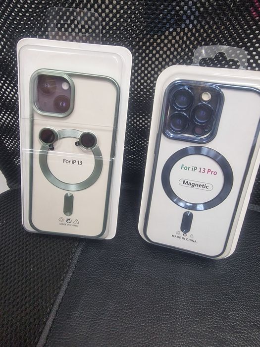 Huse telefoane noi