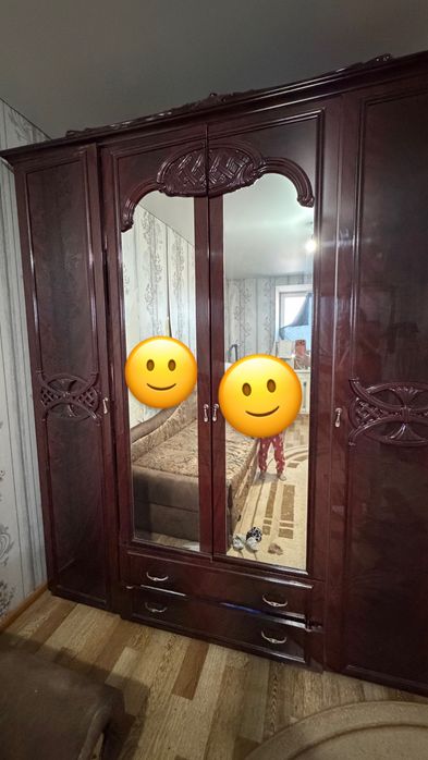 Спальный шкаф сатылады