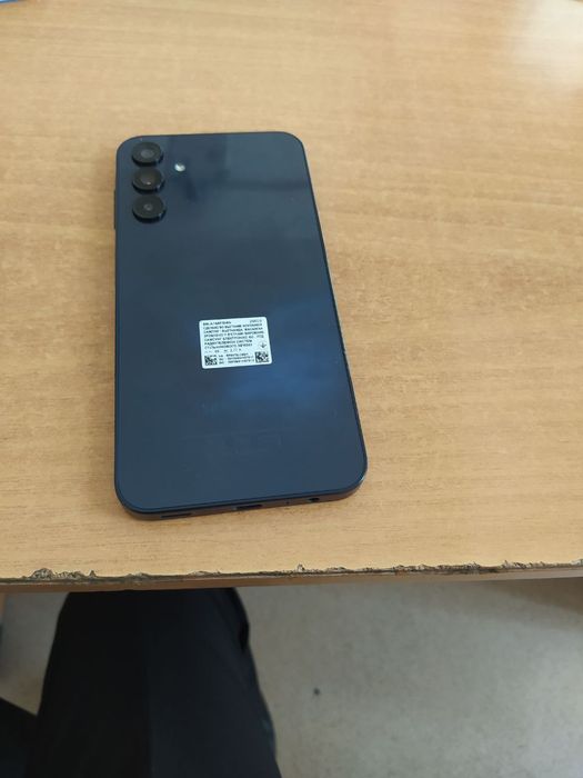 Samsung a 15 sotiladi.