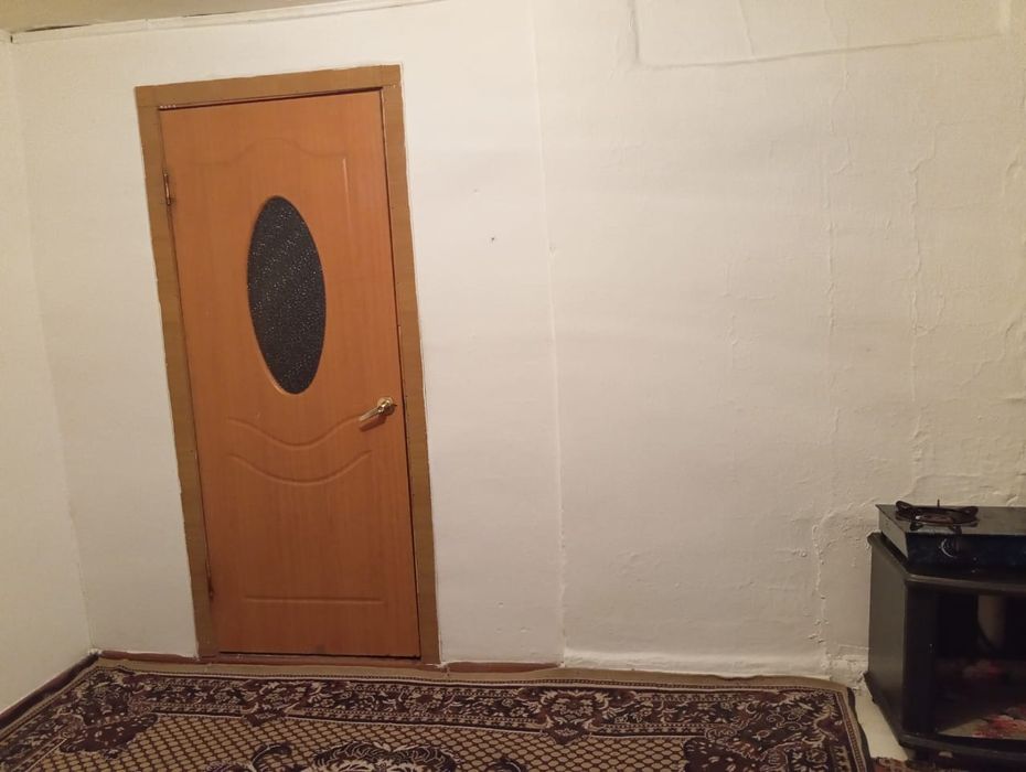 Екі бөлмелі времянка, су, туалет сыртта 70000тг ком услуга ішінде