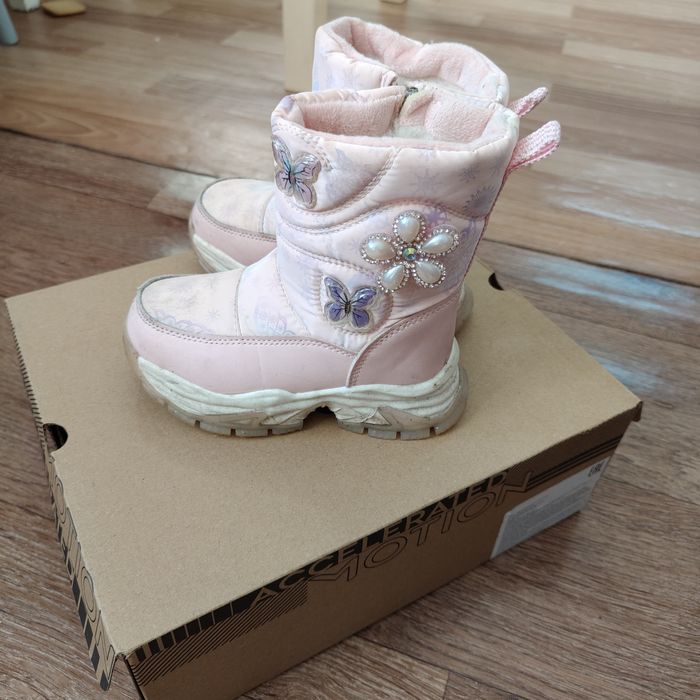 Зимние сапожки для девочки