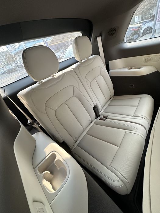 BYD Denza N8L (long) e3 , Flagship 2025 nalichiyada