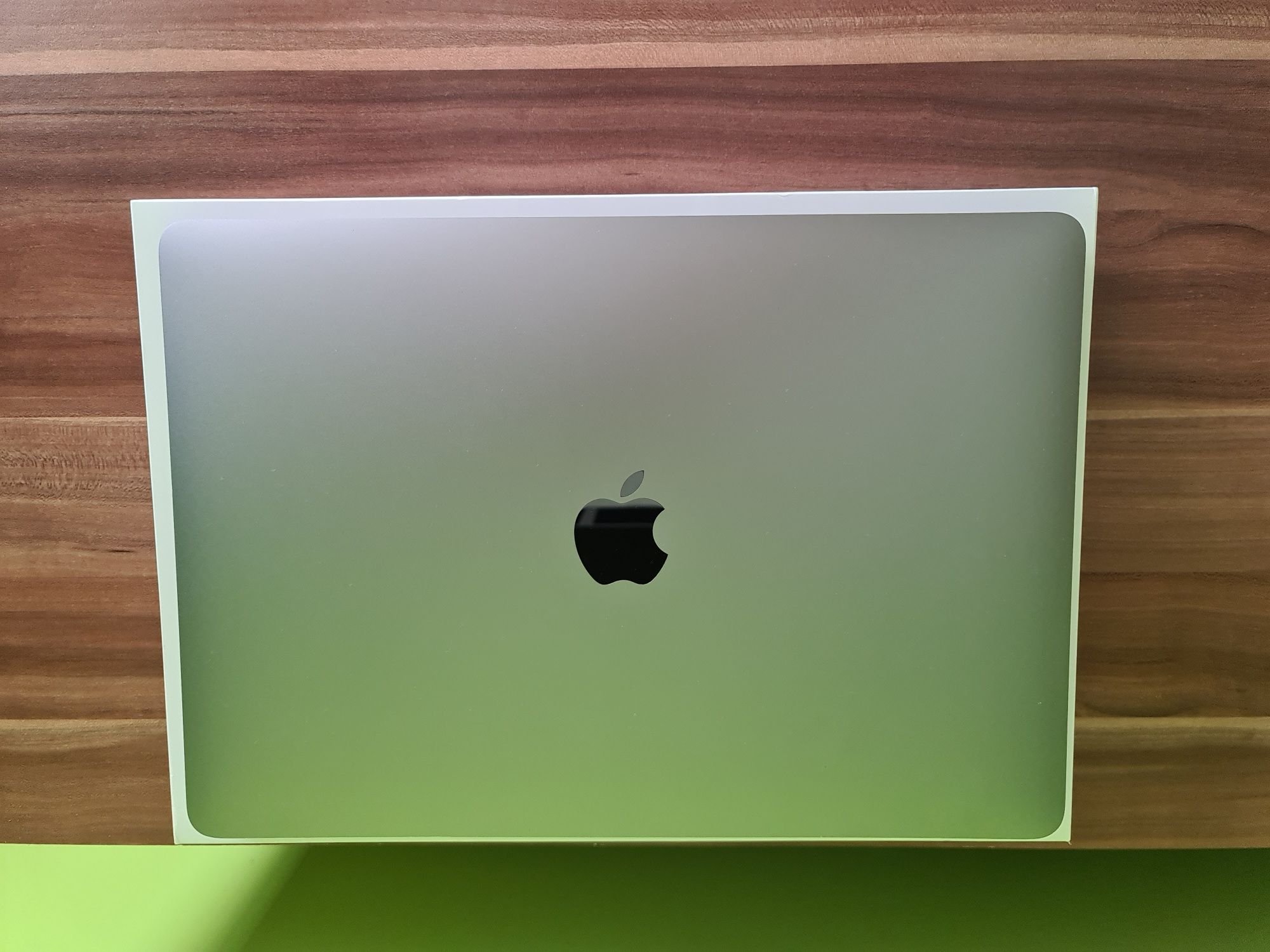 Macbook Air 13" 2020 schimb cu PRO