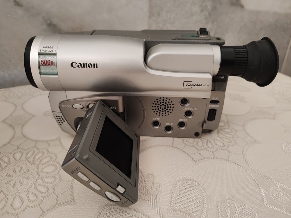 Видео камера Canon