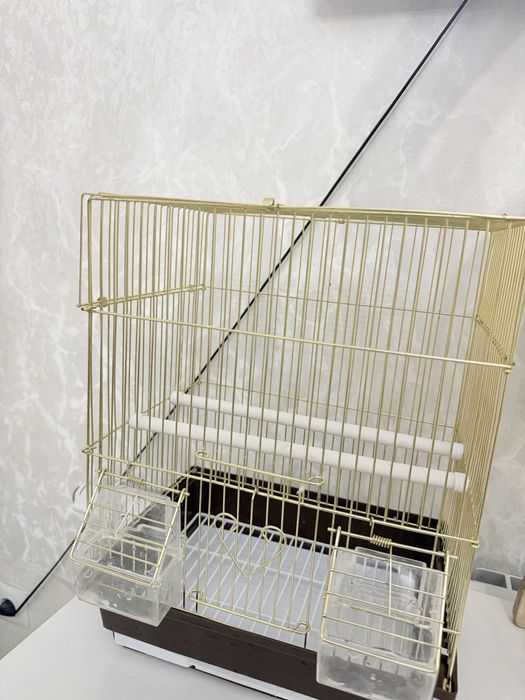 Продам клетку для попугаев или хомяков