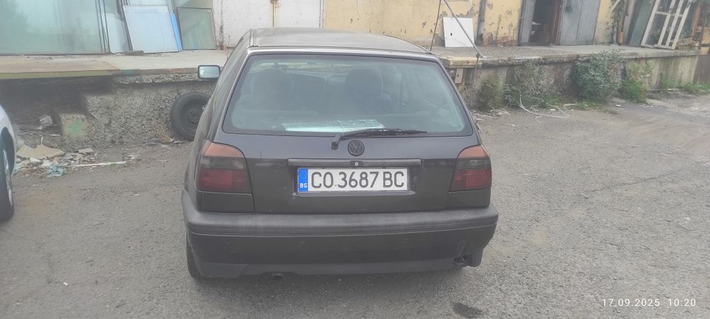 Golf 3 1,8 бензин 90 кс *климатик