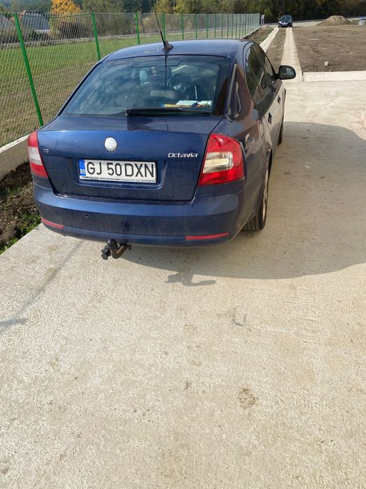 Vand skoda octavia 2 cu cutie automata