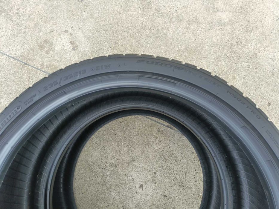 Doua anvelope iarna 235 35 19 falken eurowinter HS02 6,5 mm dot 2023