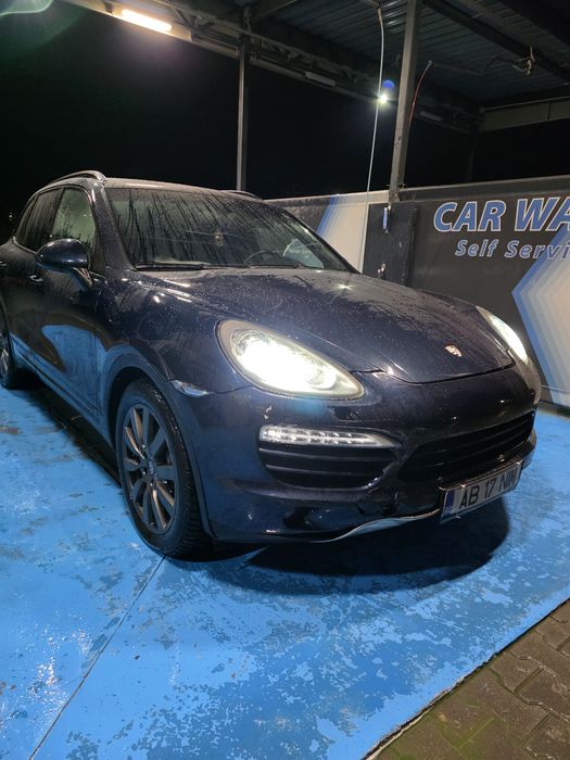 Vând Porsche Cayenne Avariat
