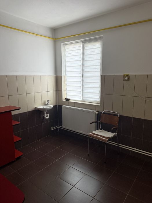 Apartament 3 camere 66mp utili +curte 66 mp