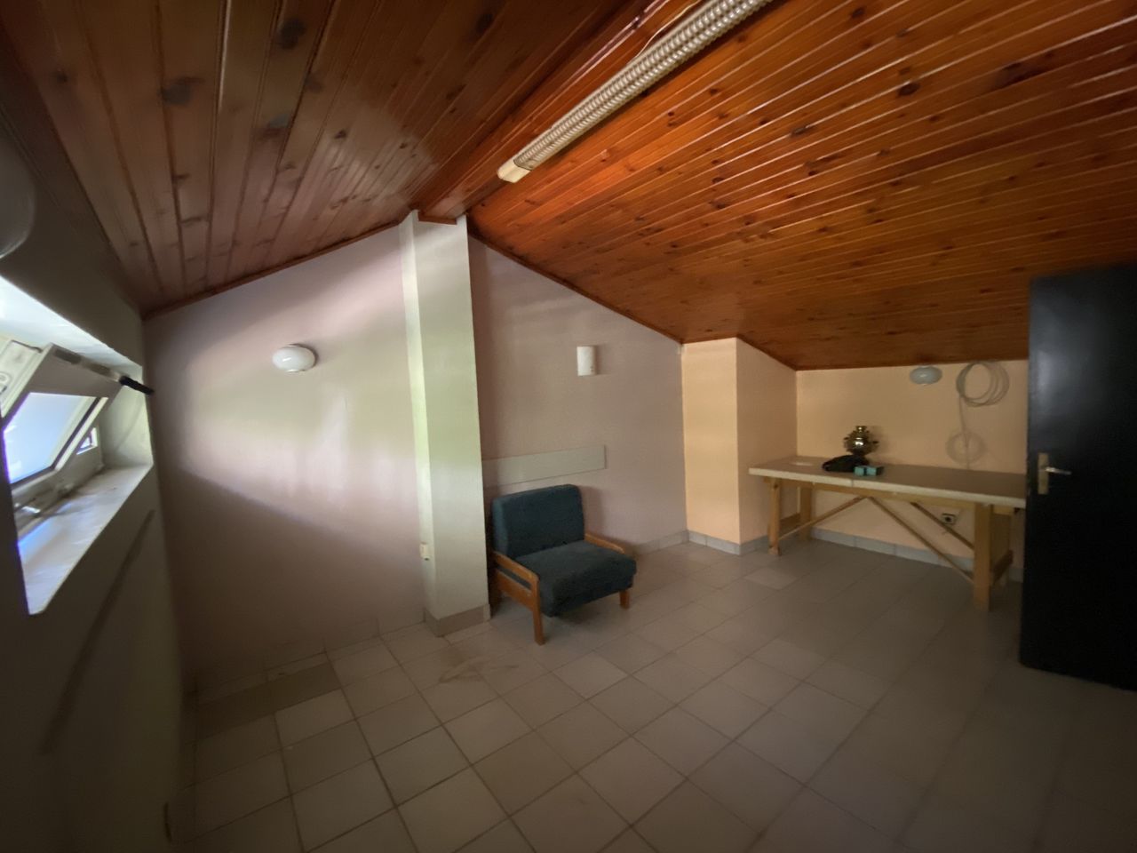 Дава се под наем Магазин в Добрич, Център - 160 кв.м за 408 € - Снимка #13