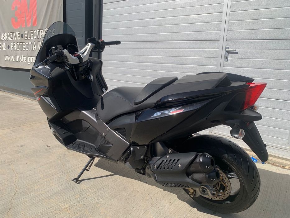 Funmoto vinde Aprilia Srv 850 Abs( Gp800 Tmax Xadv Burgman)