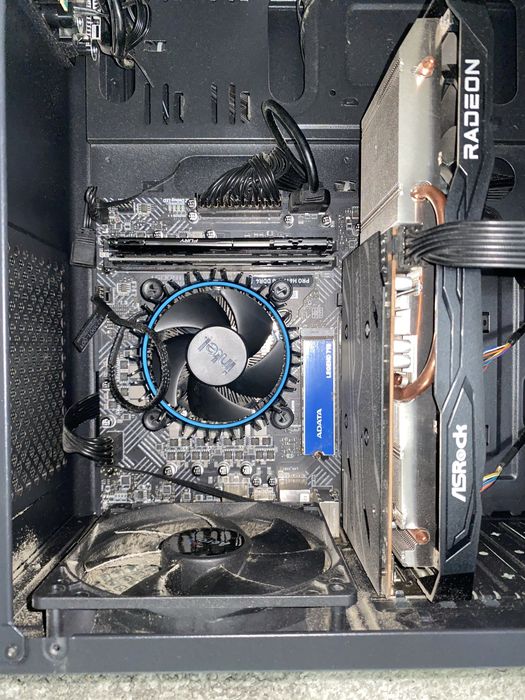 Vand calculator gaming i5-12400F, AMD Radeon RX 6600