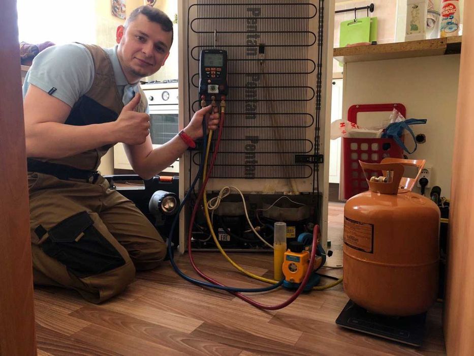 Ремонт холодильника на дому. Заправка фреоном. Замена компрессора