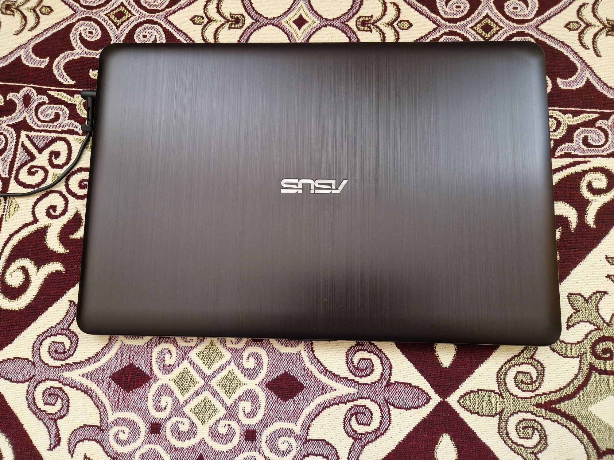 Ноутбук Asus x540s