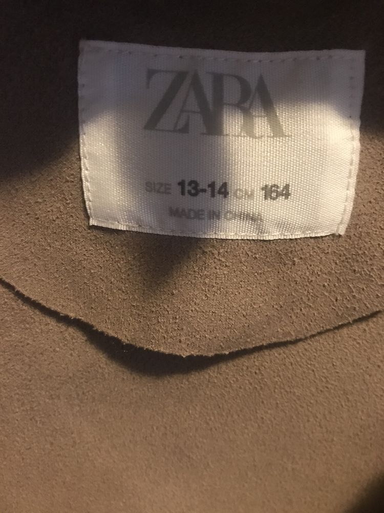 "ZARA"-есенно зимно юношеско палтенце