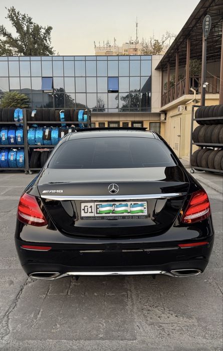 Mercedes w 213 E200