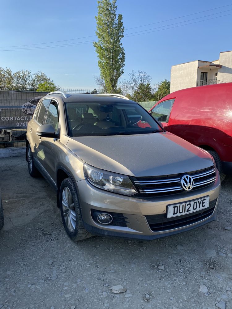 Fuzetă dreapta față Volkswagen Tiguan 2.0 TDI 2012