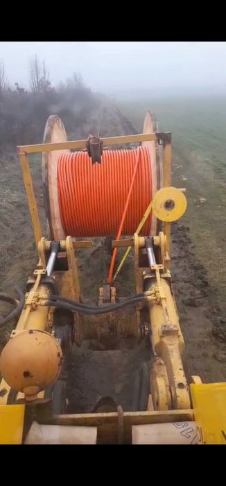 Vand sau inchiriez buldozer cu plug(trencher) pentru fibra optica