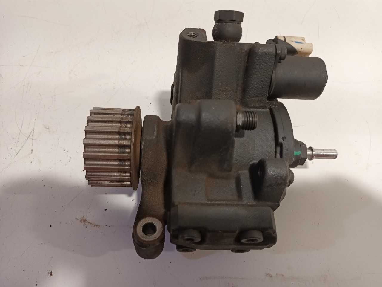 Pompa injectie Nissan Qashqai  1.5 DCI cod  167008557R