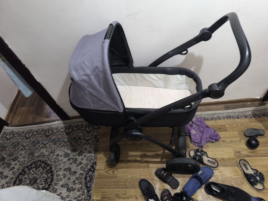 Детский коляски срочно сотилади
