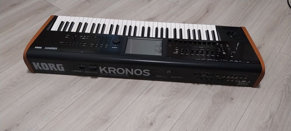 Korg kronos 2 Ca nou
