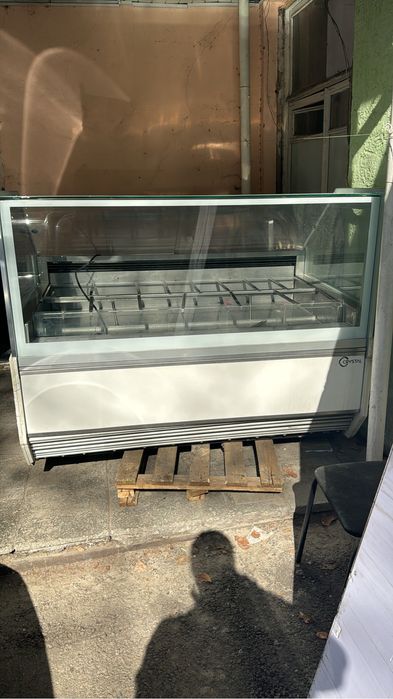 Витрина для джелато