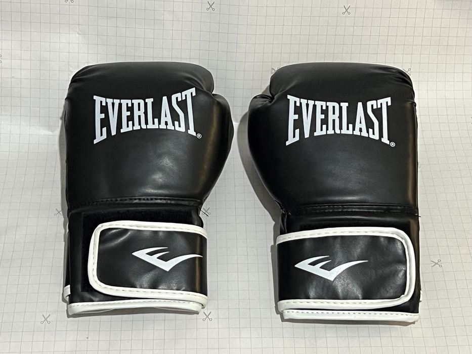 Боксови ракъвици