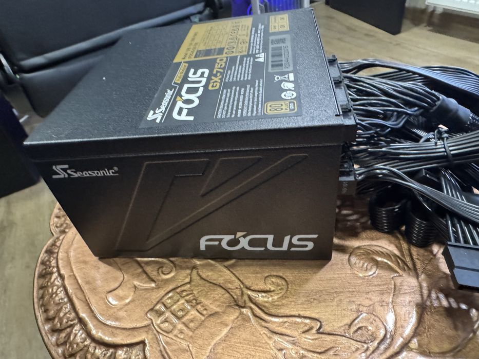 Sursa pc Seasonic 750w Focus gx series