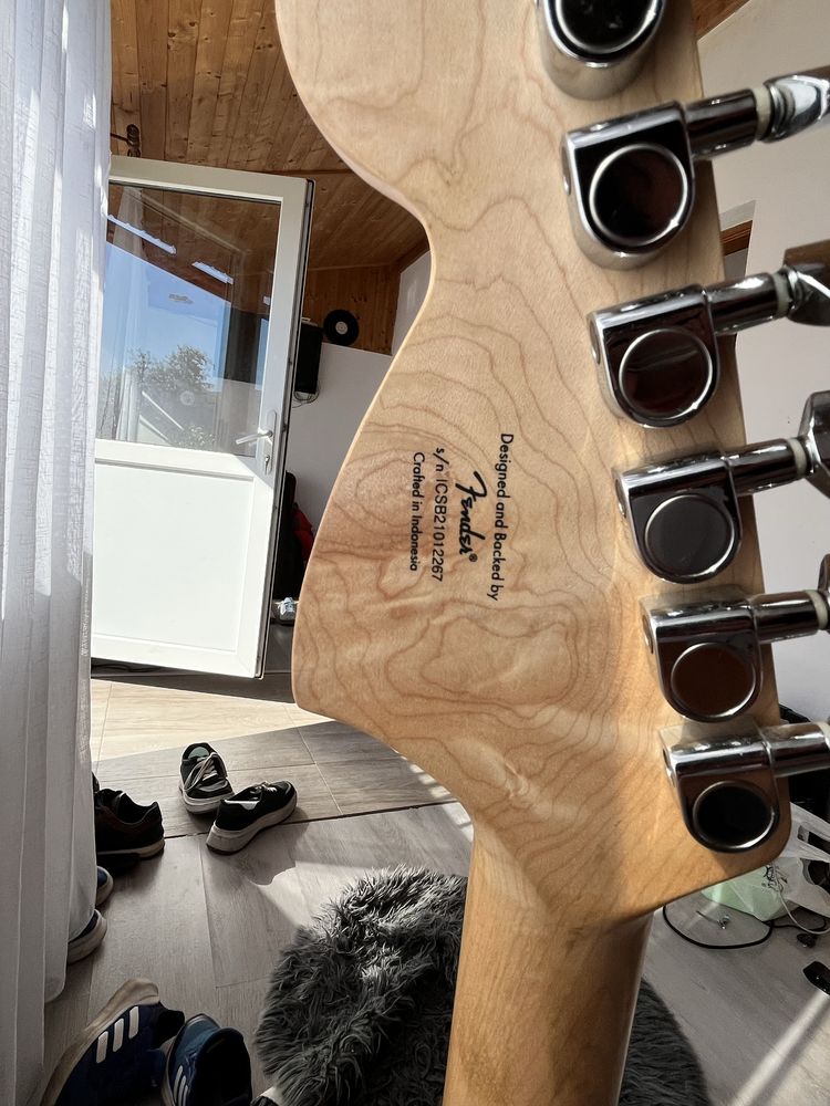 Chitara electrica Squier Affinity Stratocaster HSS