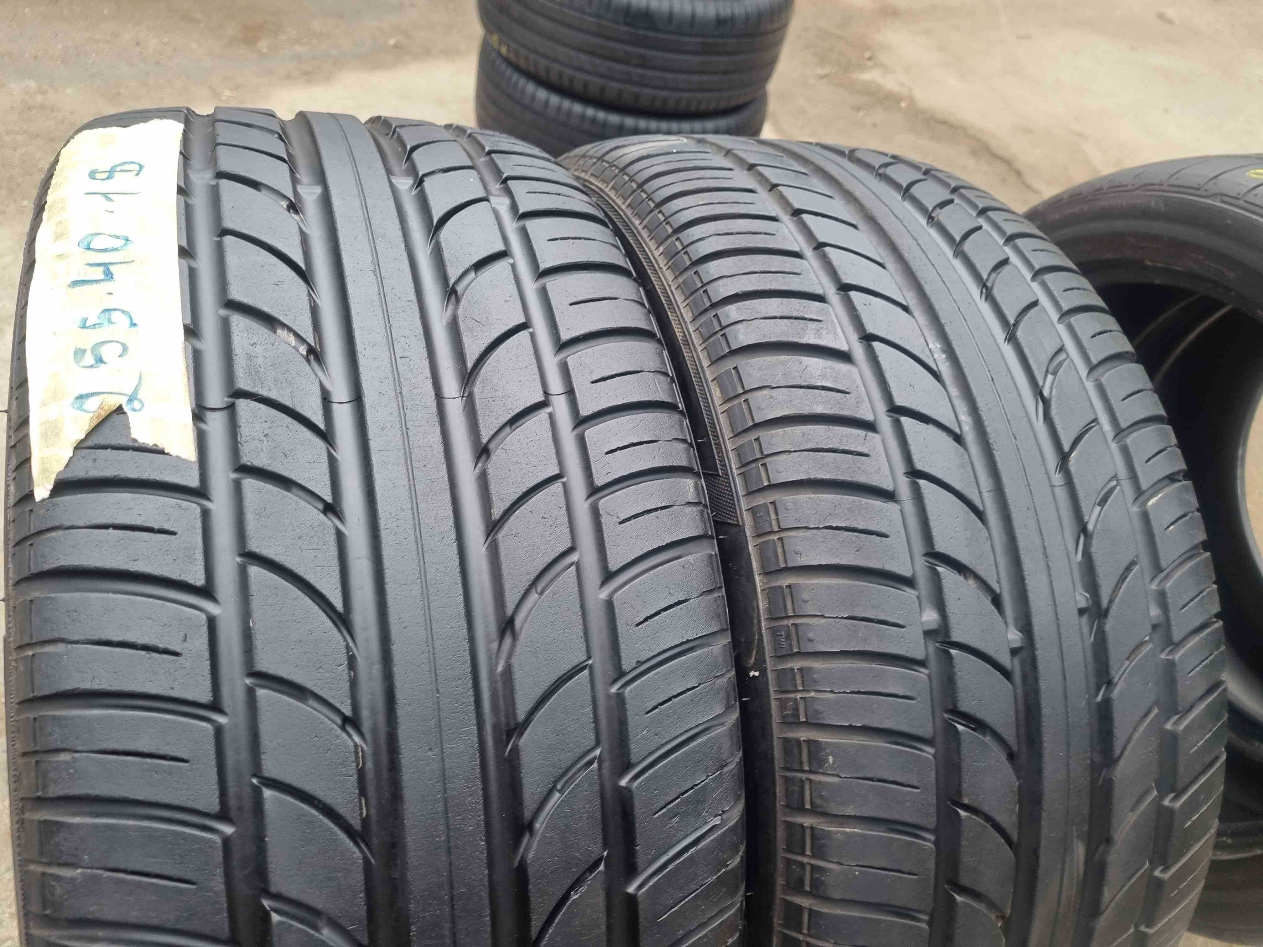 SET 2 Anvelope Vara 255/40 R18 PIRELLI P Zero Rosso Direzzionale 95Y