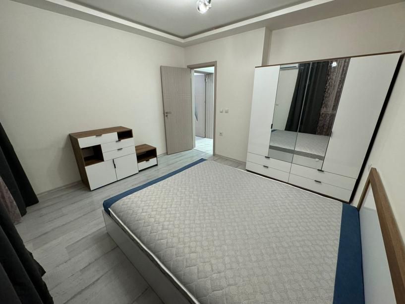 Дава се под наем Двустаен апартамент в Пловдив, Христо Смирненски - 76 кв.м за 550 € - Снимка #2